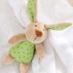 Rassel Hase grün