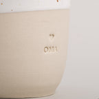 Steingut Becher "Oma"