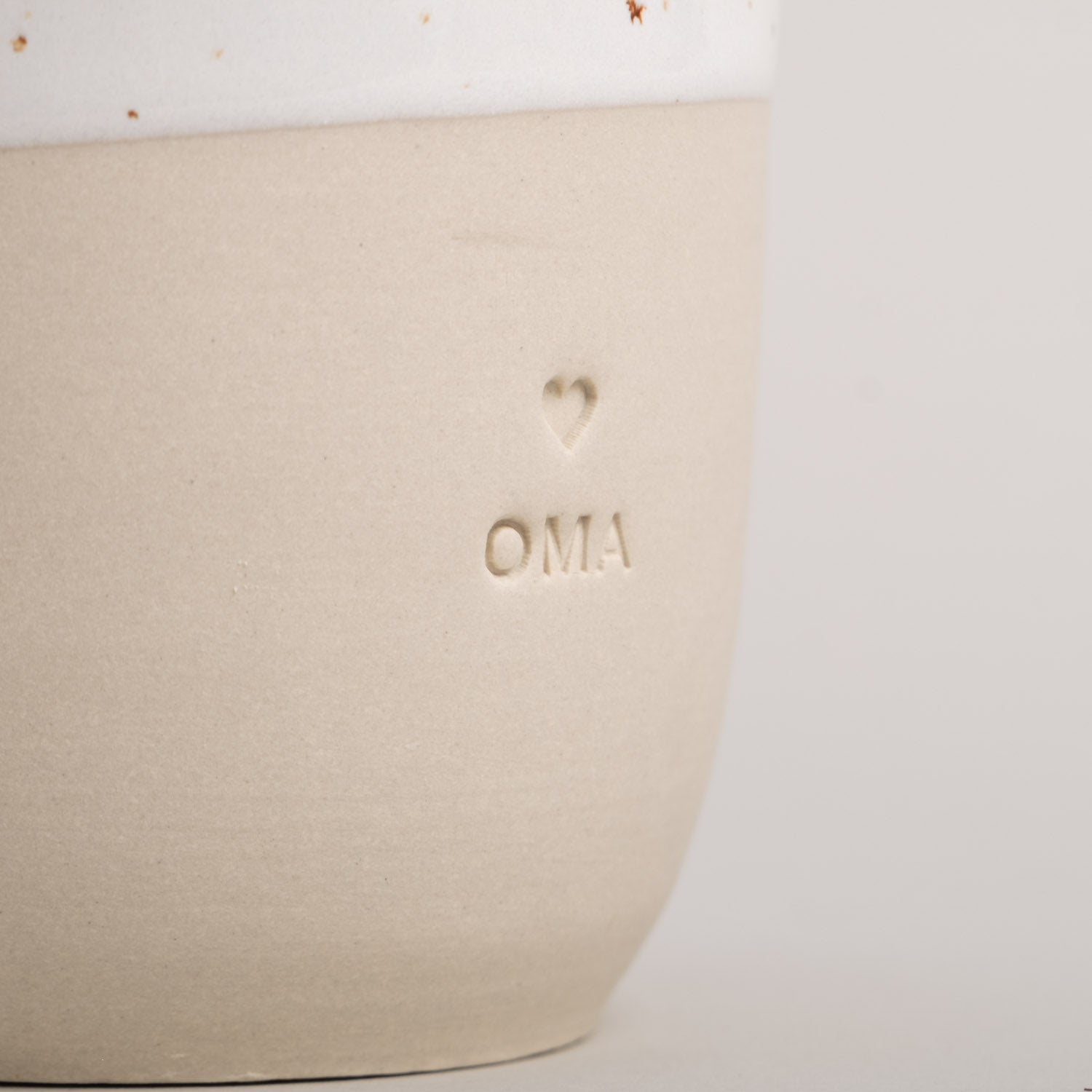 Steingut Becher "Oma"